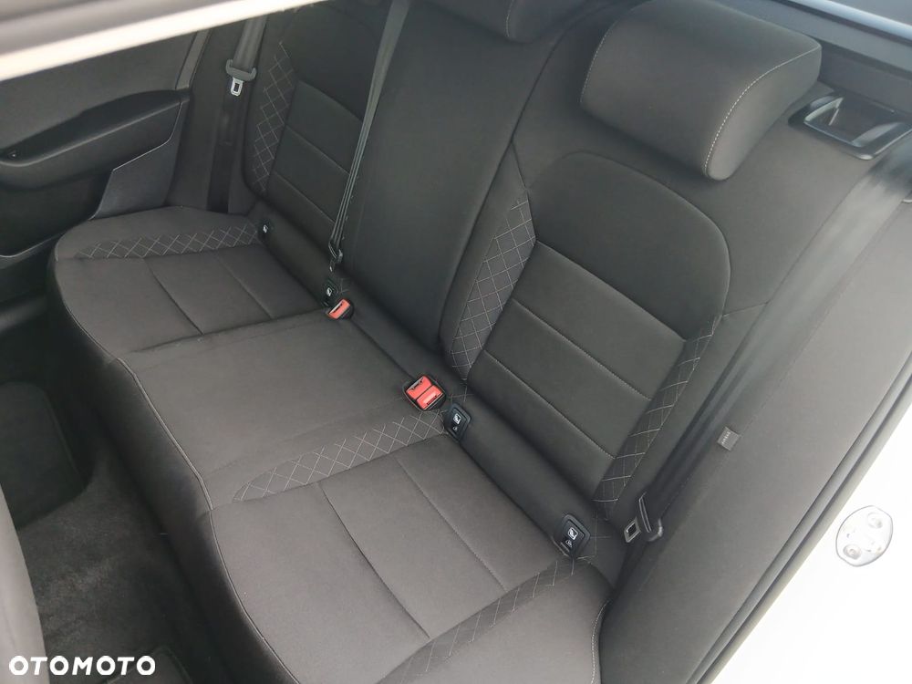 Skoda Superb 1.6 TDI Style - 33