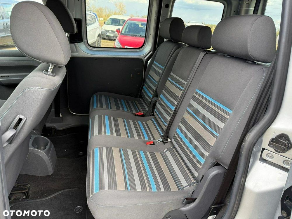 Volkswagen Caddy - 13
