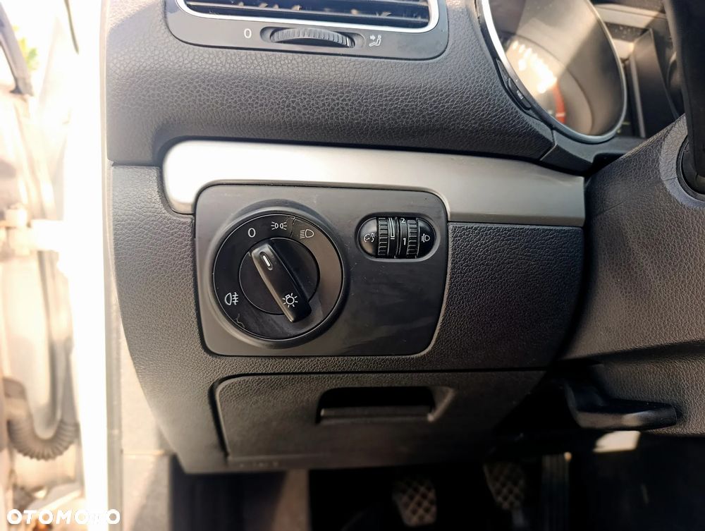 Volkswagen Golf 1.4 Team - 17