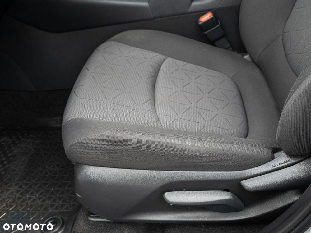 Toyota RAV4 - 11