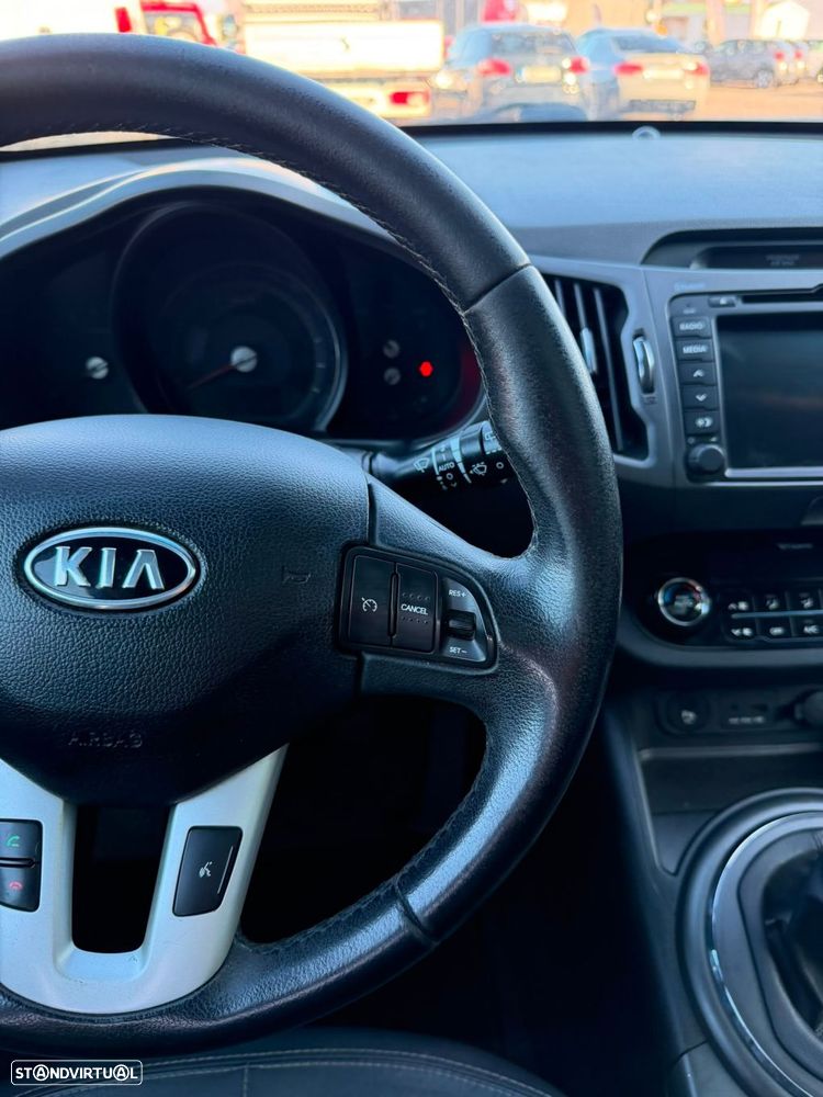 Kia Sportage 1.7 CRDI ISG LX - 32