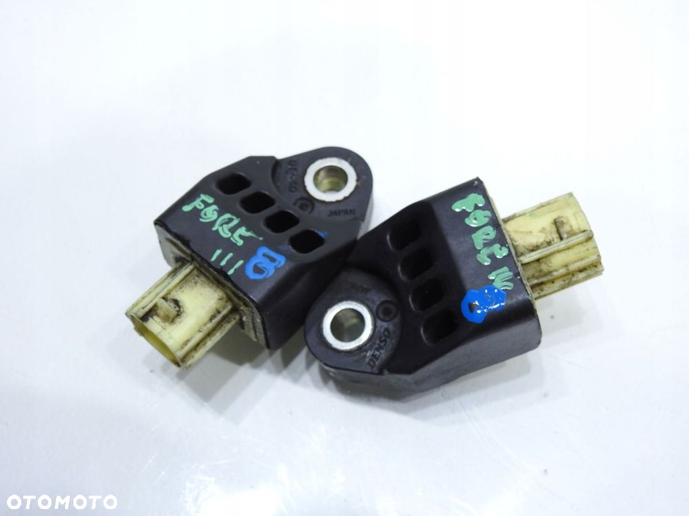 SENSOR UDERZENIA BOCZNY SUBARU FORESTER III - 3