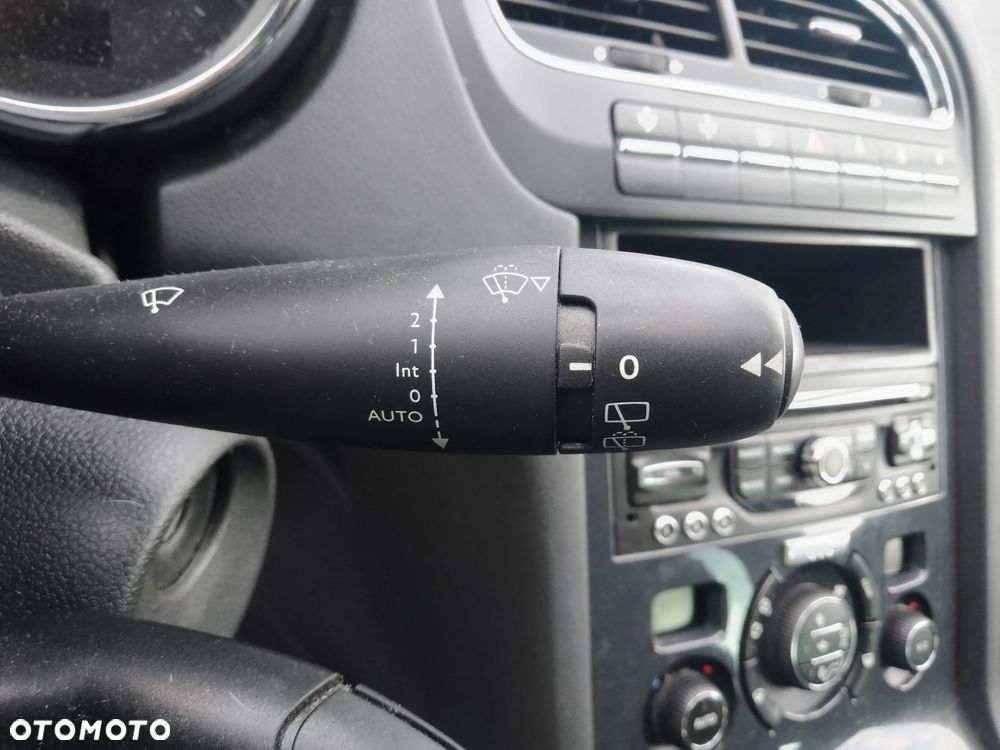 Peugeot 5008 2.0 HDi Family 7os - 28