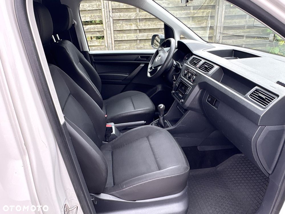 Volkswagen Caddy Maxi - 14