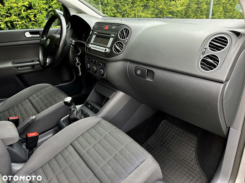 Volkswagen Golf Plus 1.9 TDI DPF Tour Edition - 29