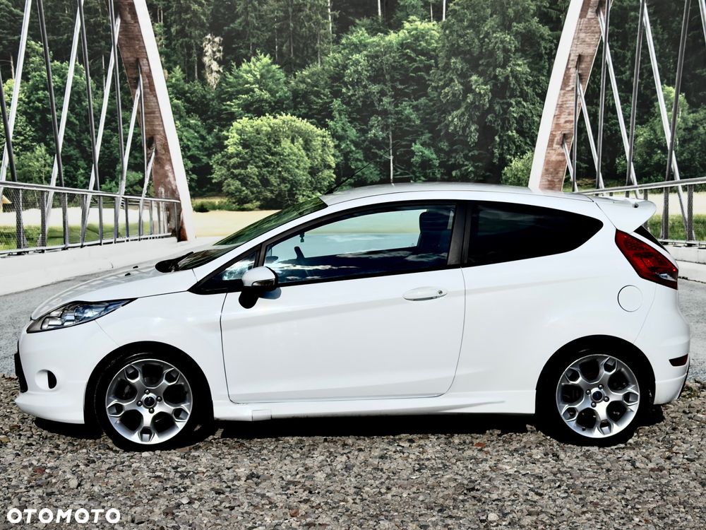 Ford Fiesta 1.6 Sport - 5
