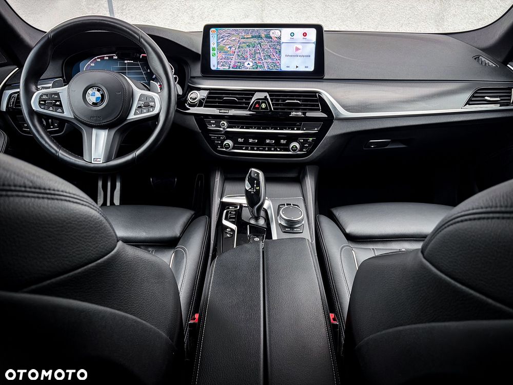BMW Seria 5 530e M Sport sport - 22
