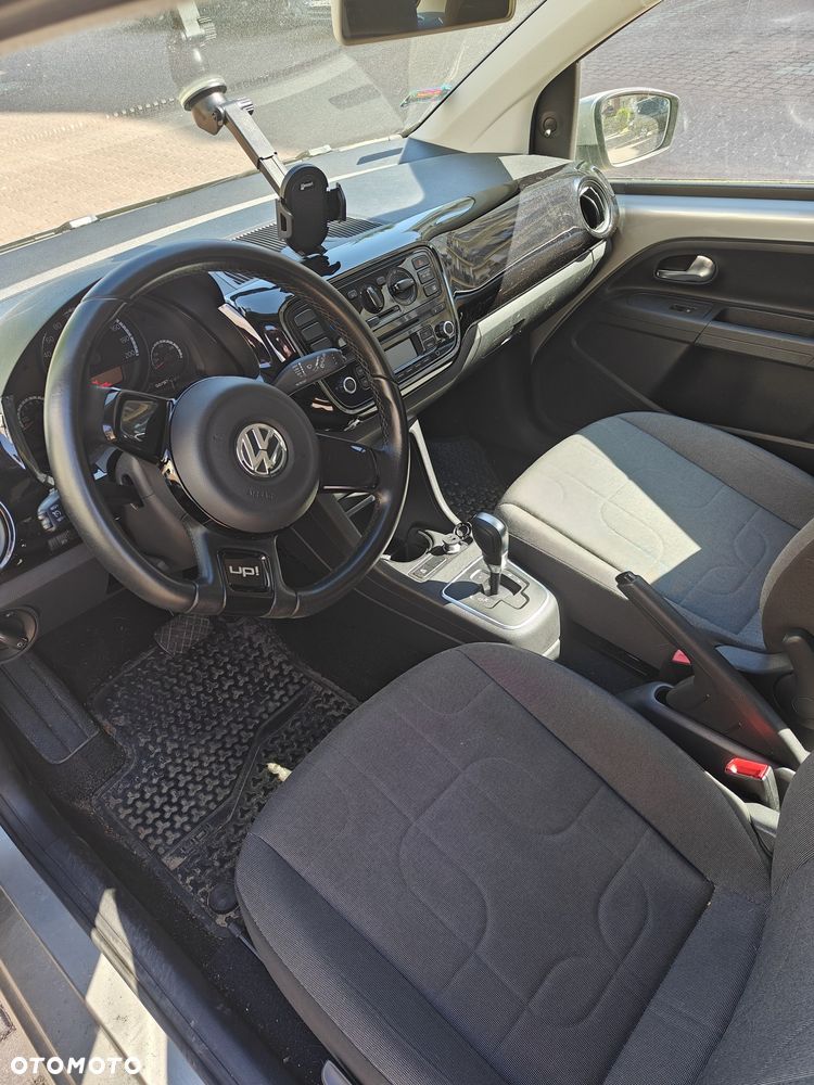 Volkswagen up! - 5