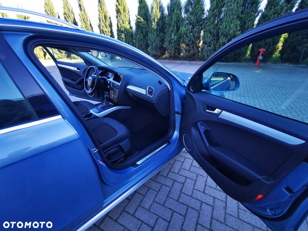 Audi A4 Allroad - 12