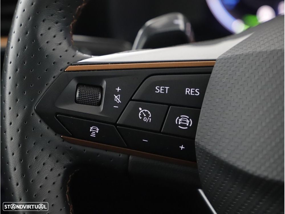 Cupra Formentor 1.4 e-Hybrid DSG VZ - 30