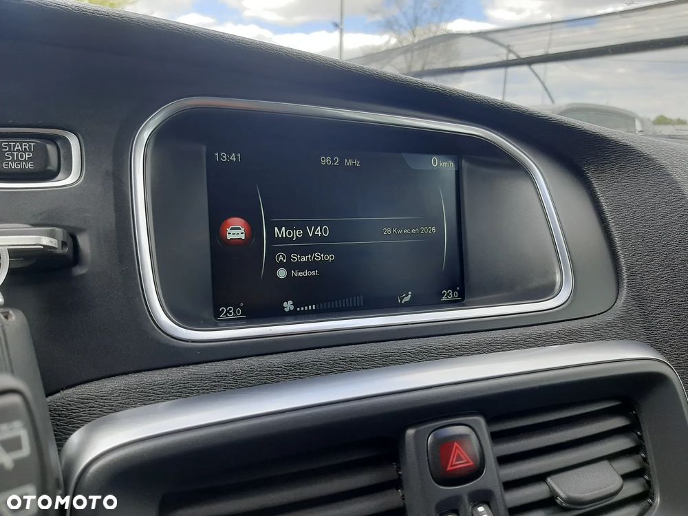 Volvo V40 D2 Momentum - 17