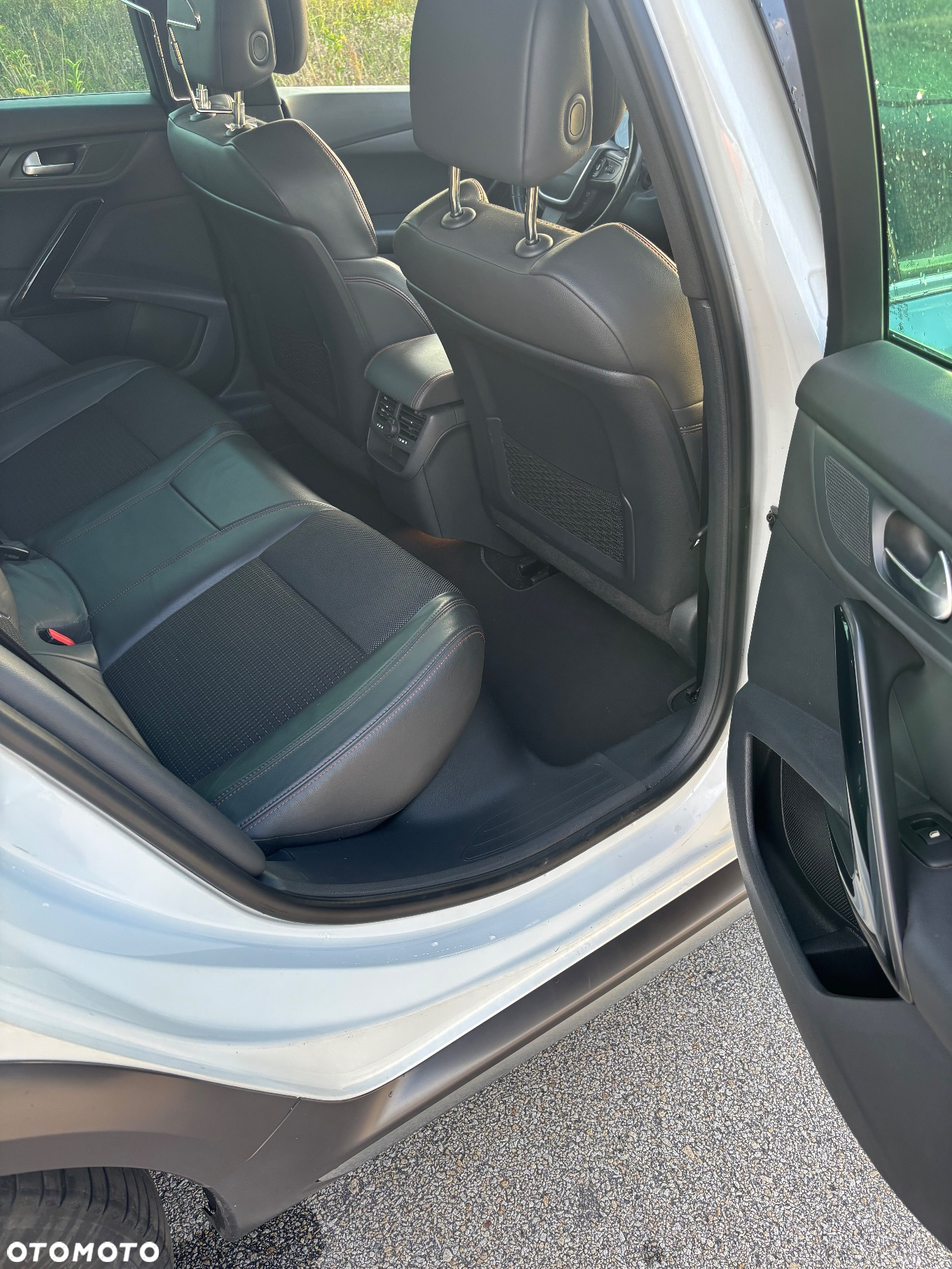 Peugeot 508 RXH Hybrid4 - 6