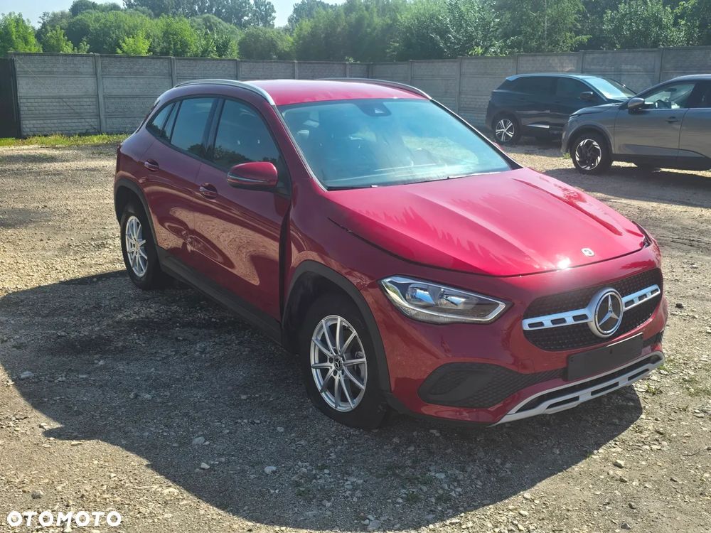 Mercedes-Benz GLA 180 7G-DCT Edition 1 - 1