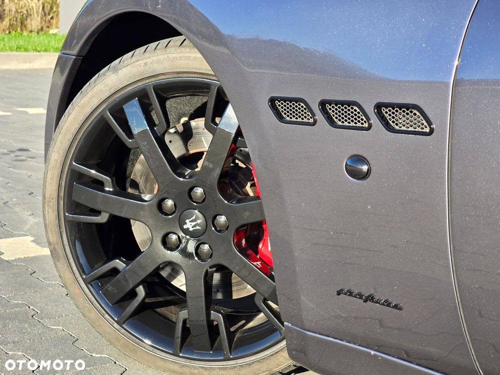 Maserati GranTurismo Sport - 12