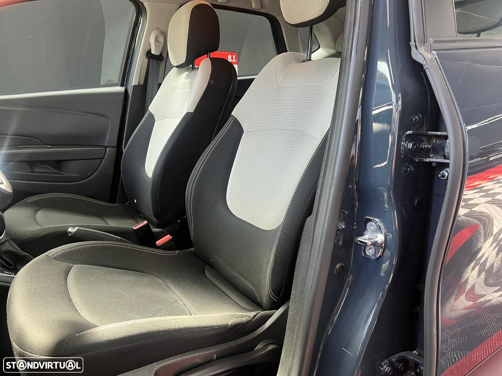 Renault Captur - 11