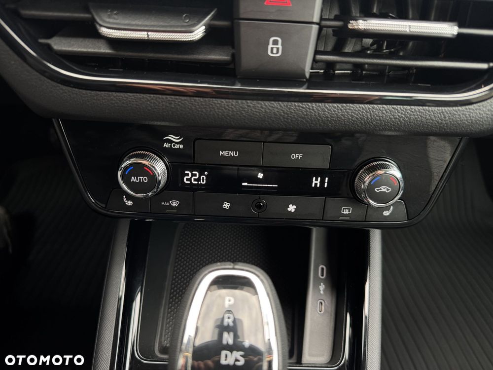 Skoda Kamiq 1.0 TSI Selection DSG - 25