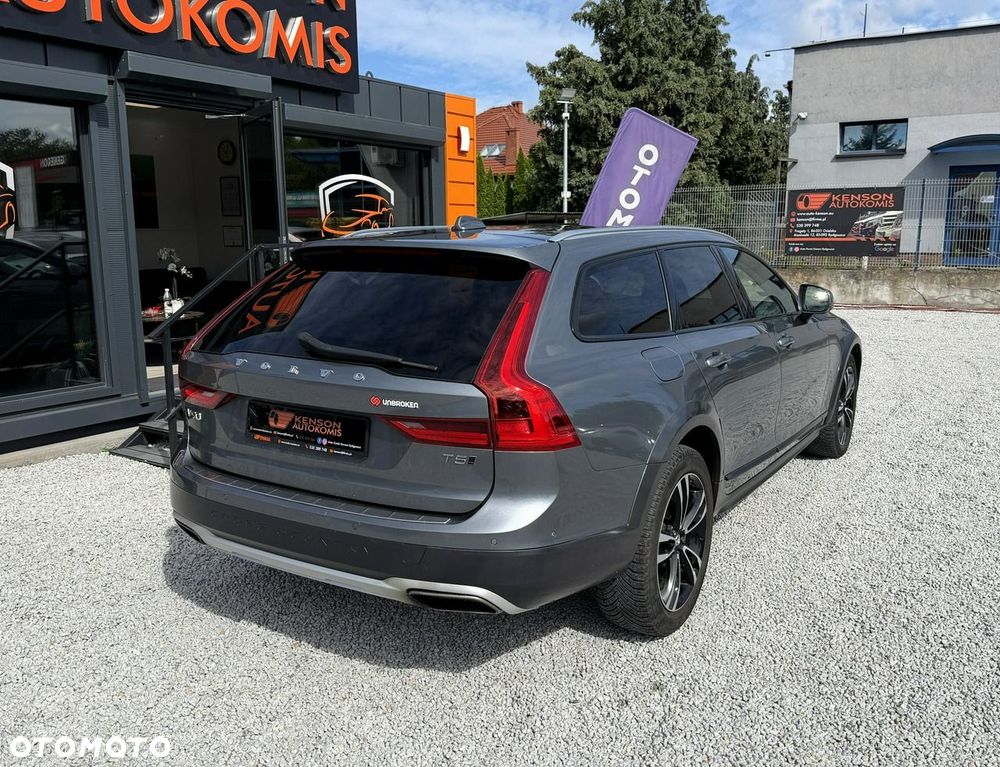 Volvo V90 Cross Country T5 AWD Pro - 3
