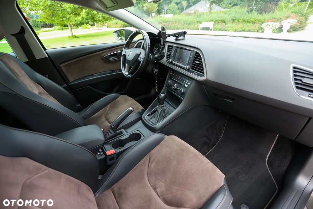 Seat Leon ST 2.0 TDI Start&Stop 4Drive DSG X-Perience - 26