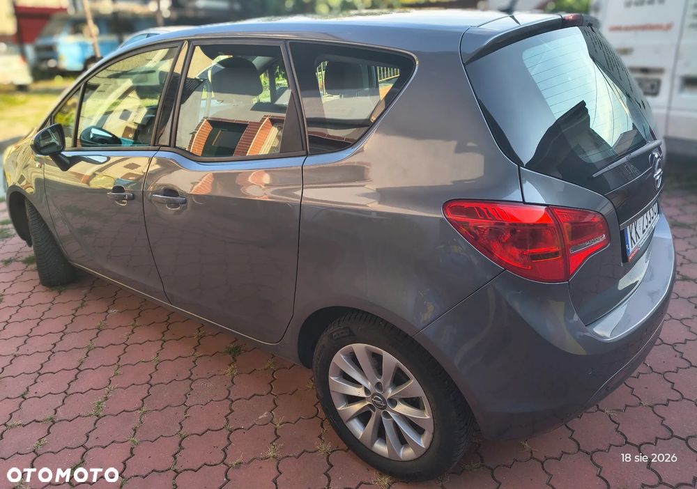 Opel Meriva - 9