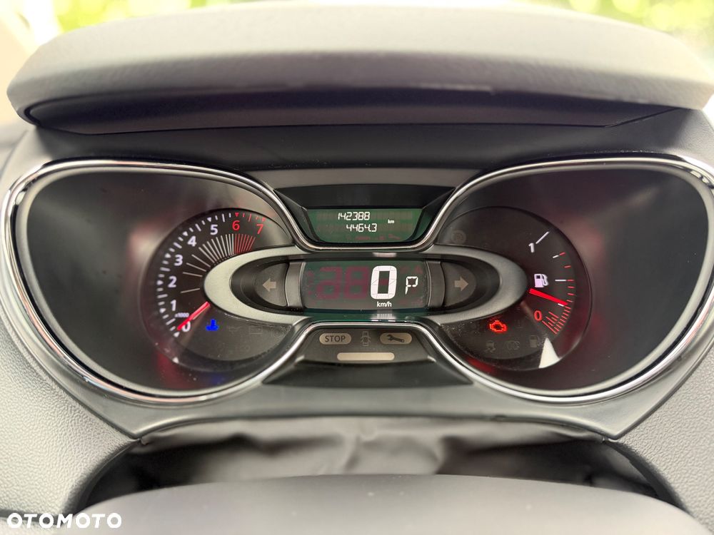 Renault Captur ENERGY TCe 120 EDC LIMITED - 31