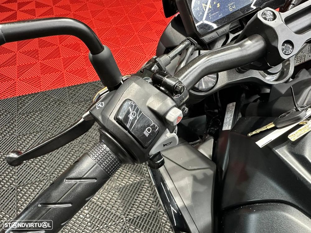 Honda CB 650 R - 3