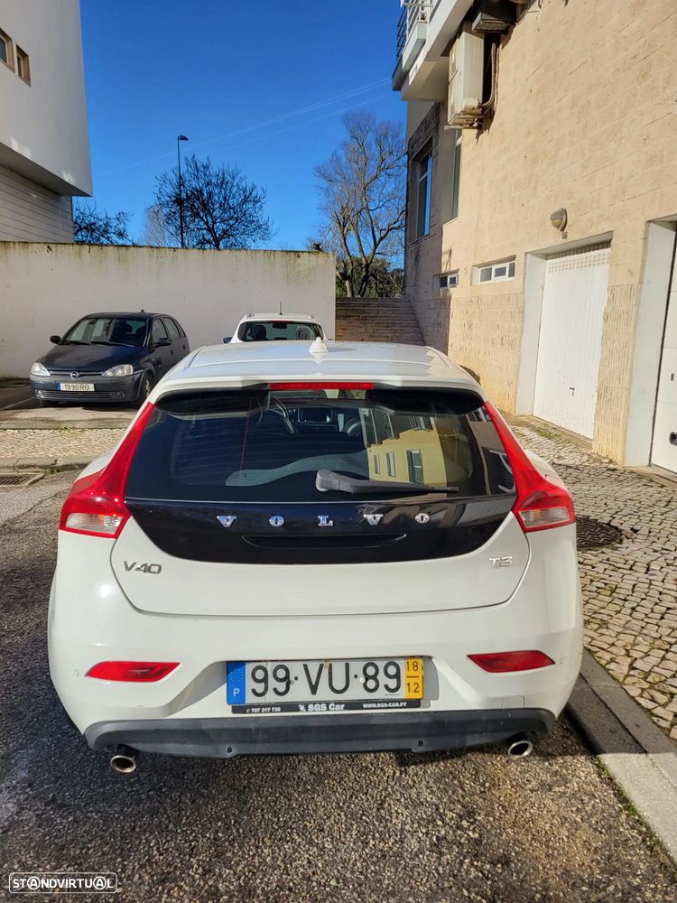 Volvo V40 1.5 T3 Sport Edition R Geartronic - 9