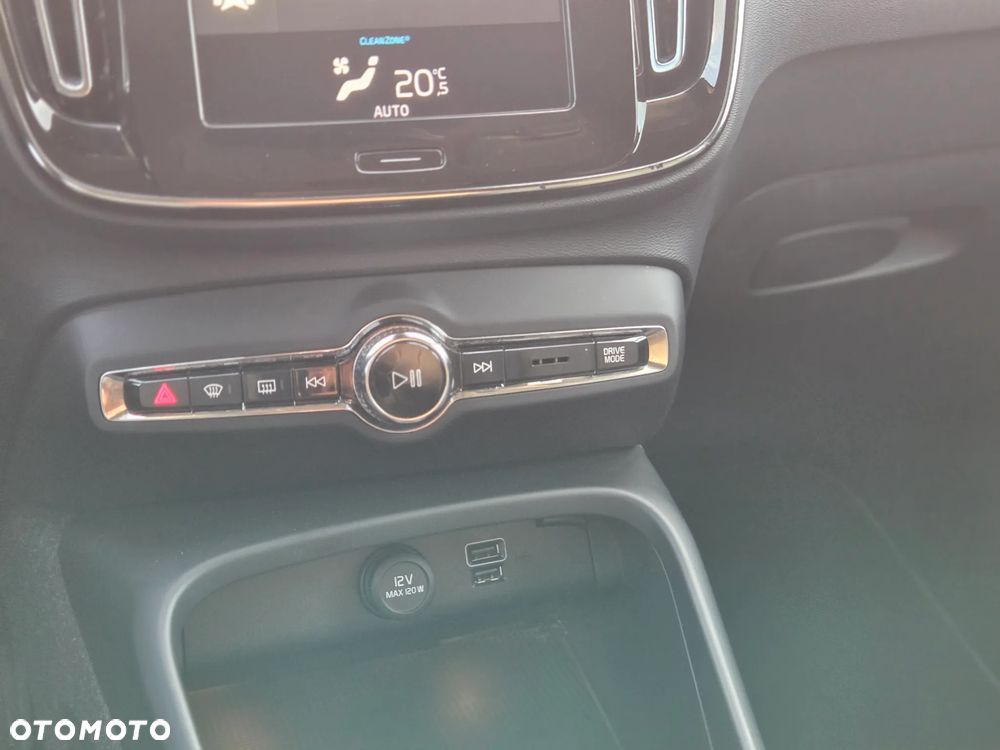 Volvo XC 40 T3 Geartronic Inscription - 26