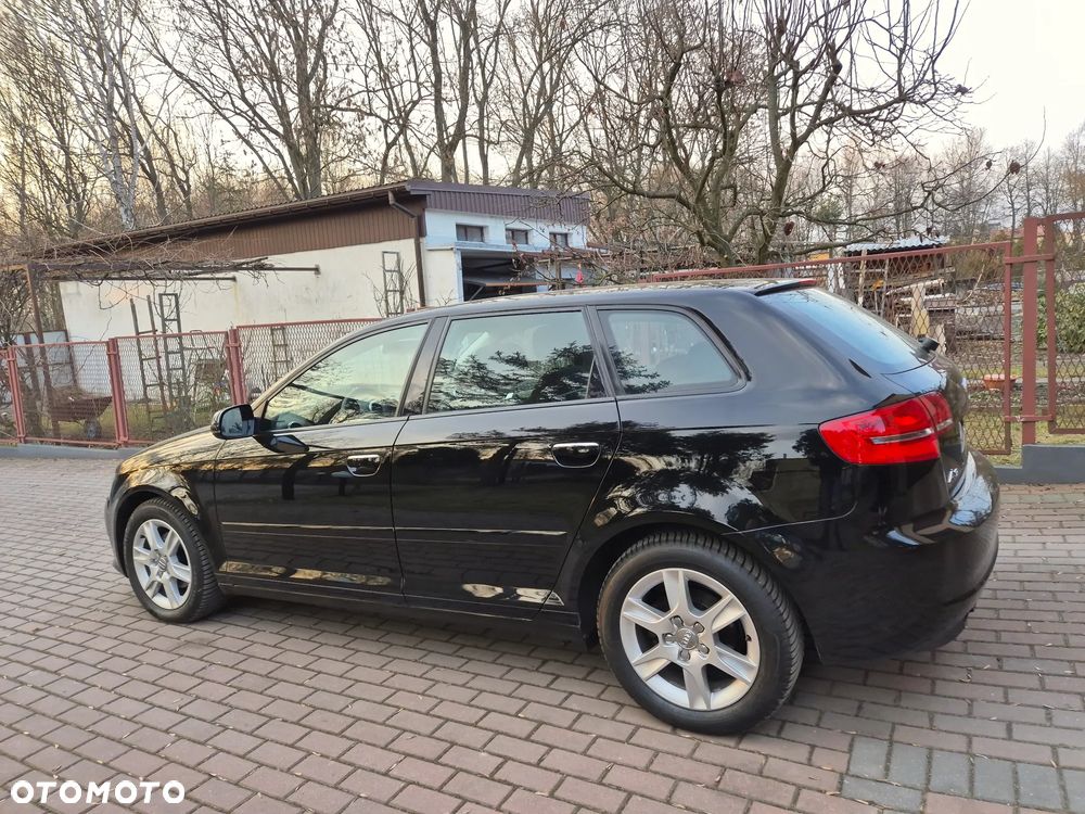 Audi A3 Sportback 1.6 Attraction - 9