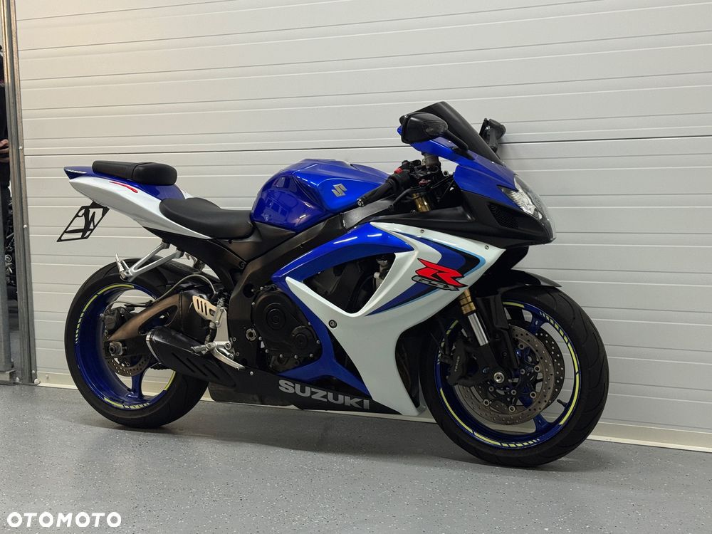 Suzuki GSX-R - 1