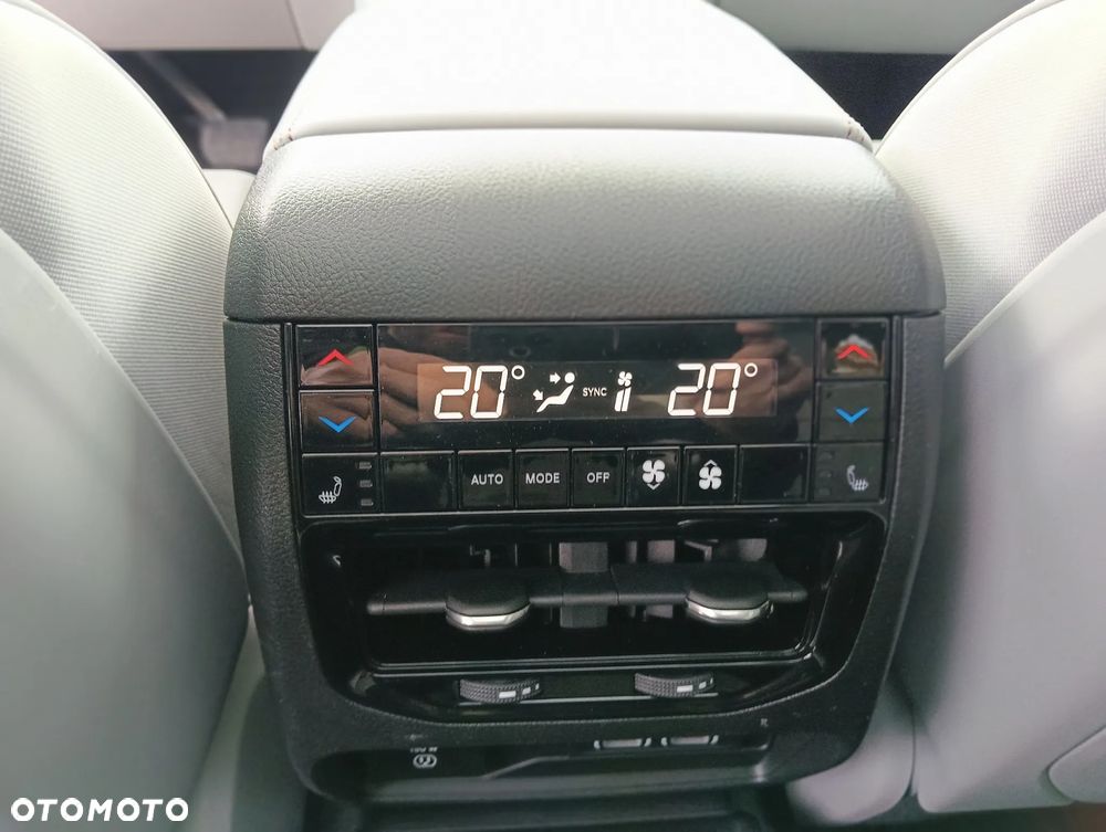 Jeep Grand Cherokee 5.7 V8 Overland - 26