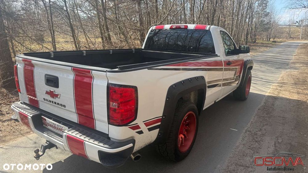 Chevrolet Silverado - 26