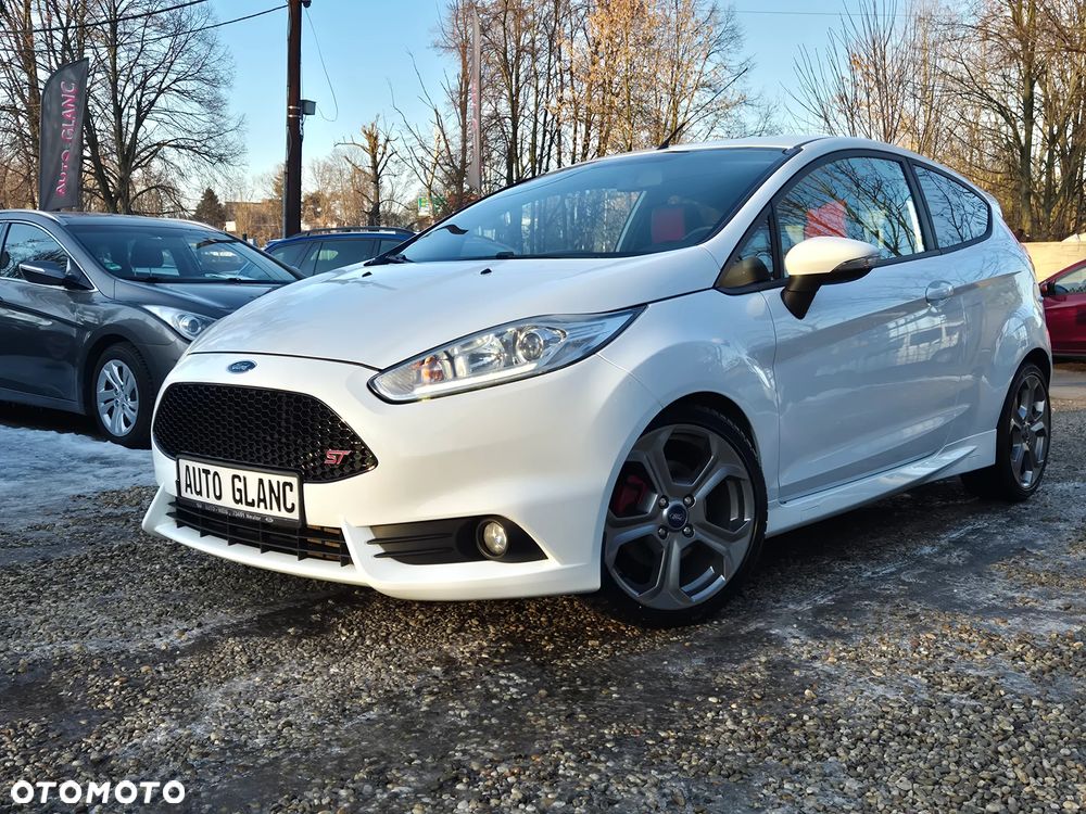 Ford Fiesta 1.6 EcoBoost mit Leder-Sport-Paket ST - 1