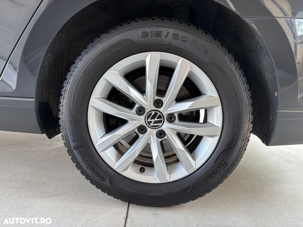 Volkswagen Passat 2.0 TDI Comfortline - 12