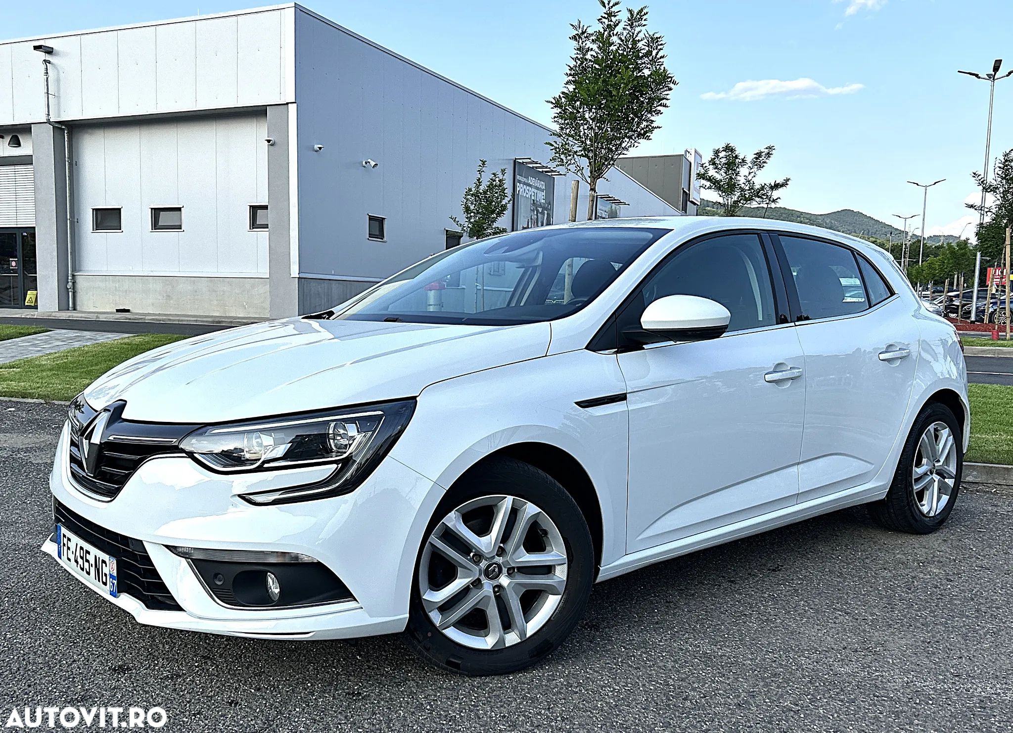 Renault Megane TCe 115 GPF ZEN - 1