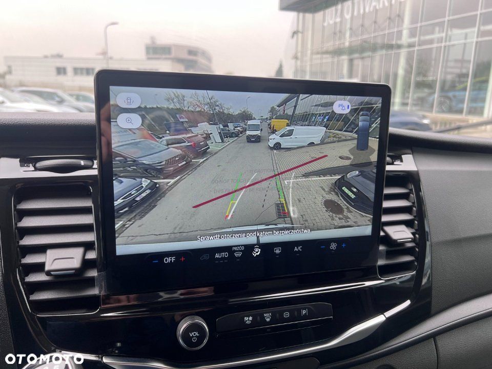 Ford Nowy Transit - 13