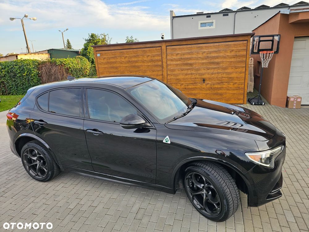 Alfa Romeo Stelvio - 23