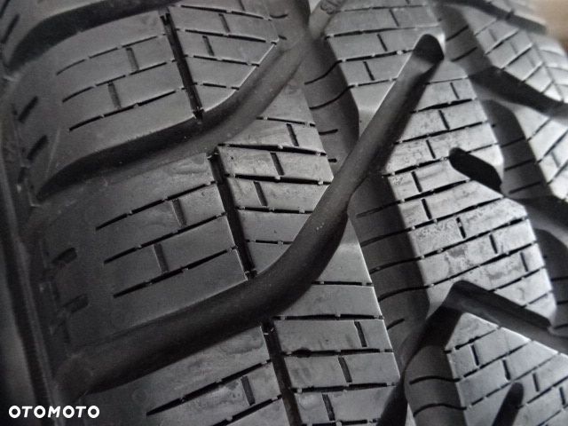 175/65/R15 88H Pirelli Snow Control Seria II - 4