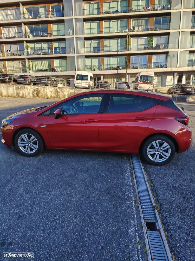 Opel Astra 1.2 T GS Line - 3