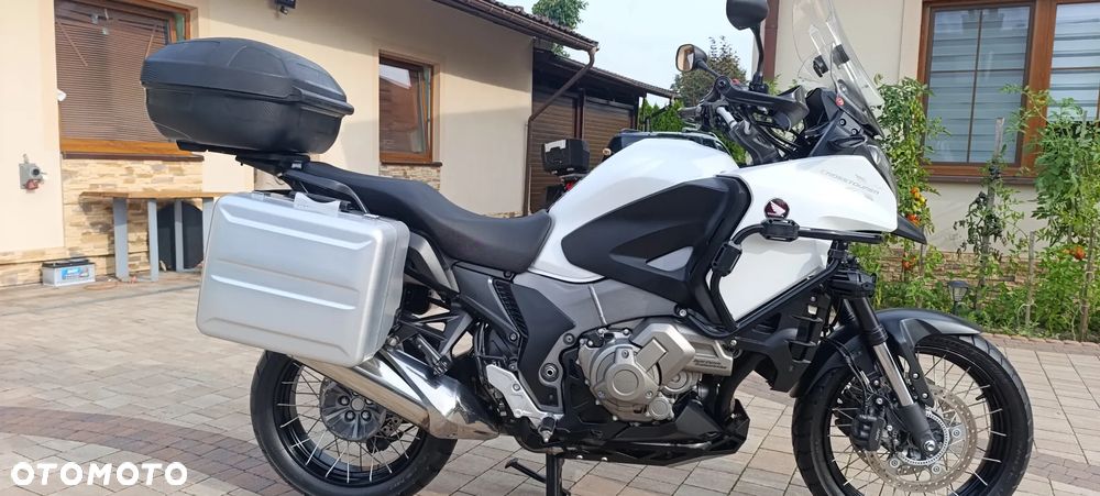 Honda VFR - 3
