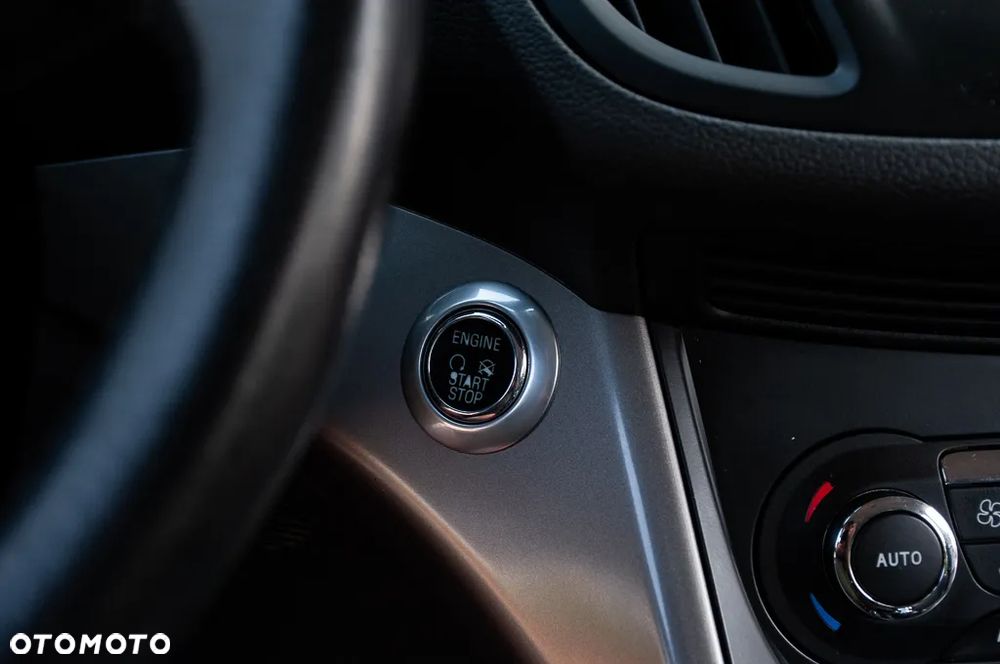 Ford Kuga 1.5 EcoBoost TITANIUM - 7