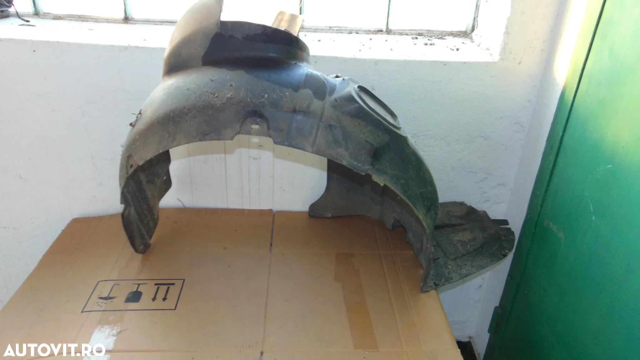 Carenaje aparatori noroi Fata/Spate Skoda Rapid an 2012 - 14