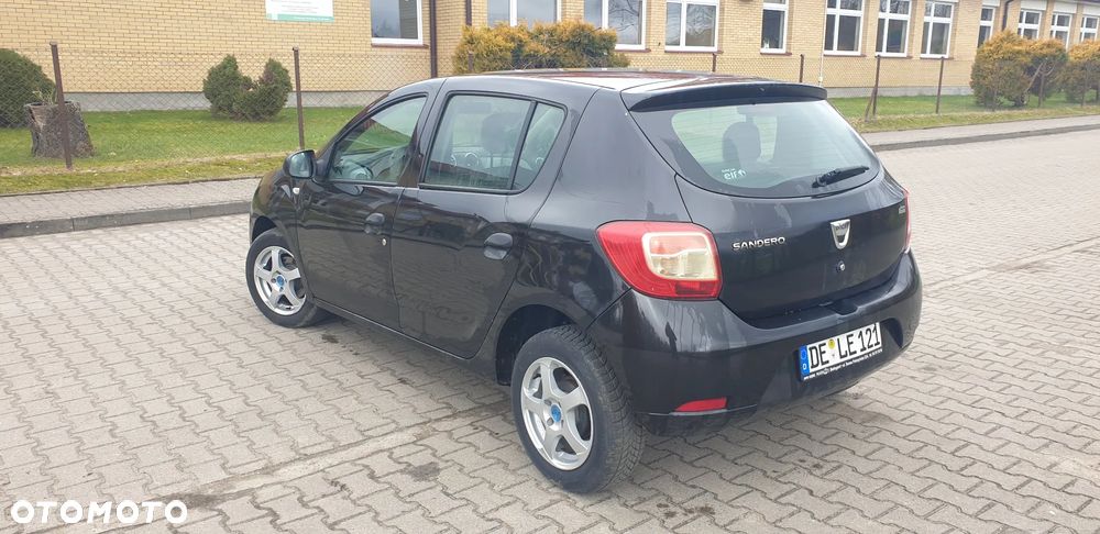Dacia Sandero - 4