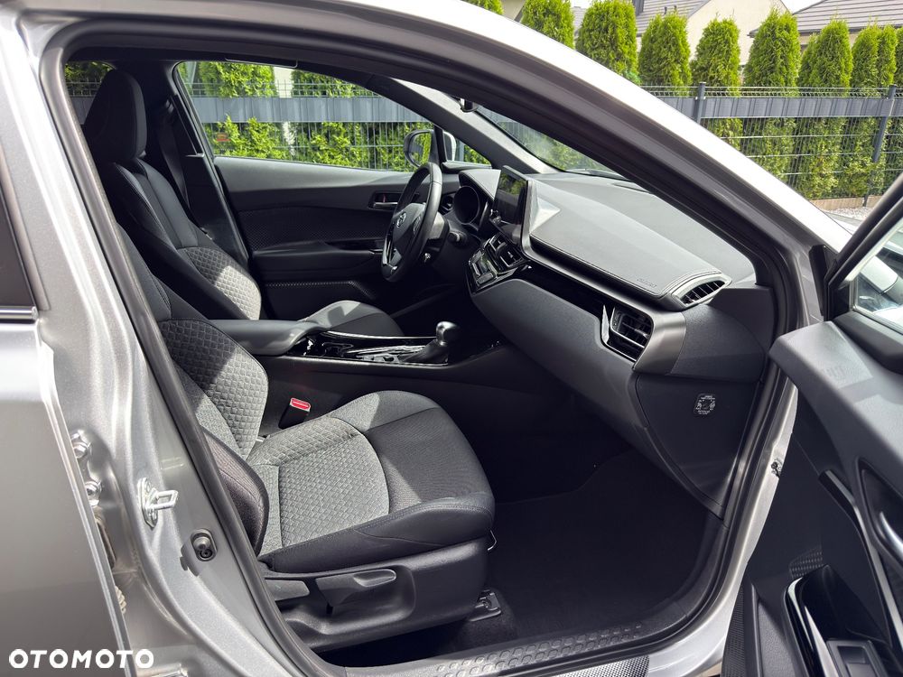Toyota C-HR - 24