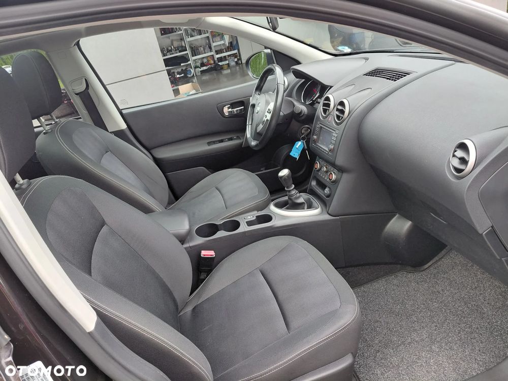 Nissan Qashqai - 22