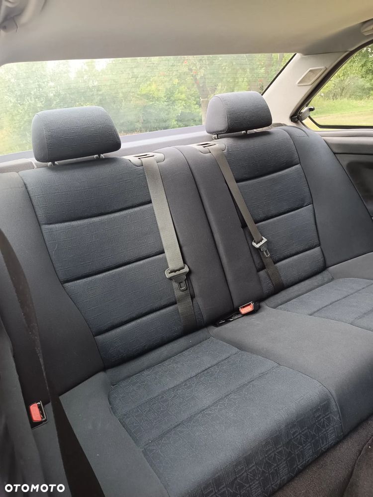 BMW Seria 3 - 15