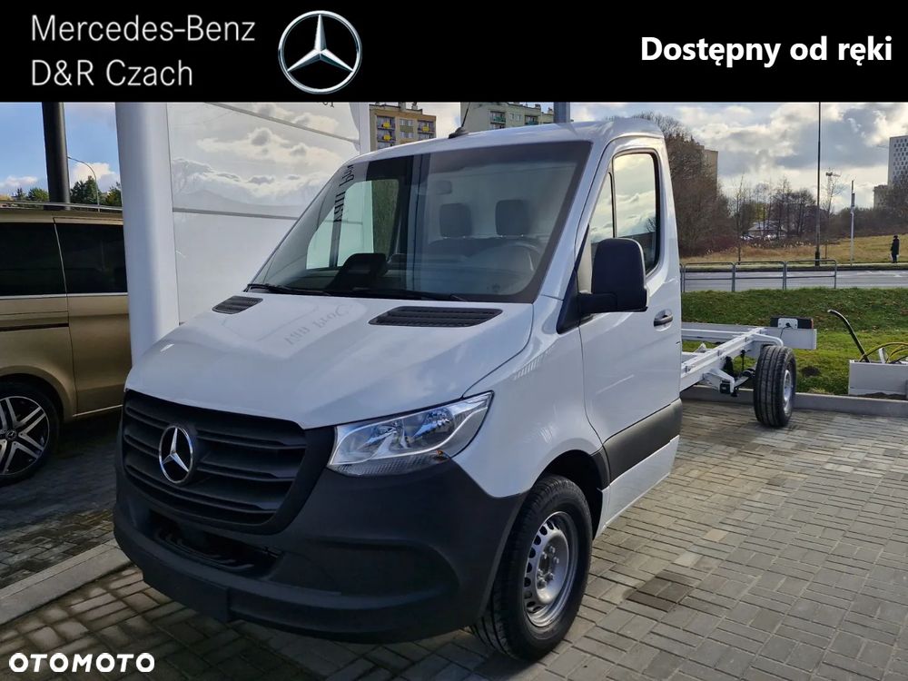 Mercedes-Benz Sprinter - 1
