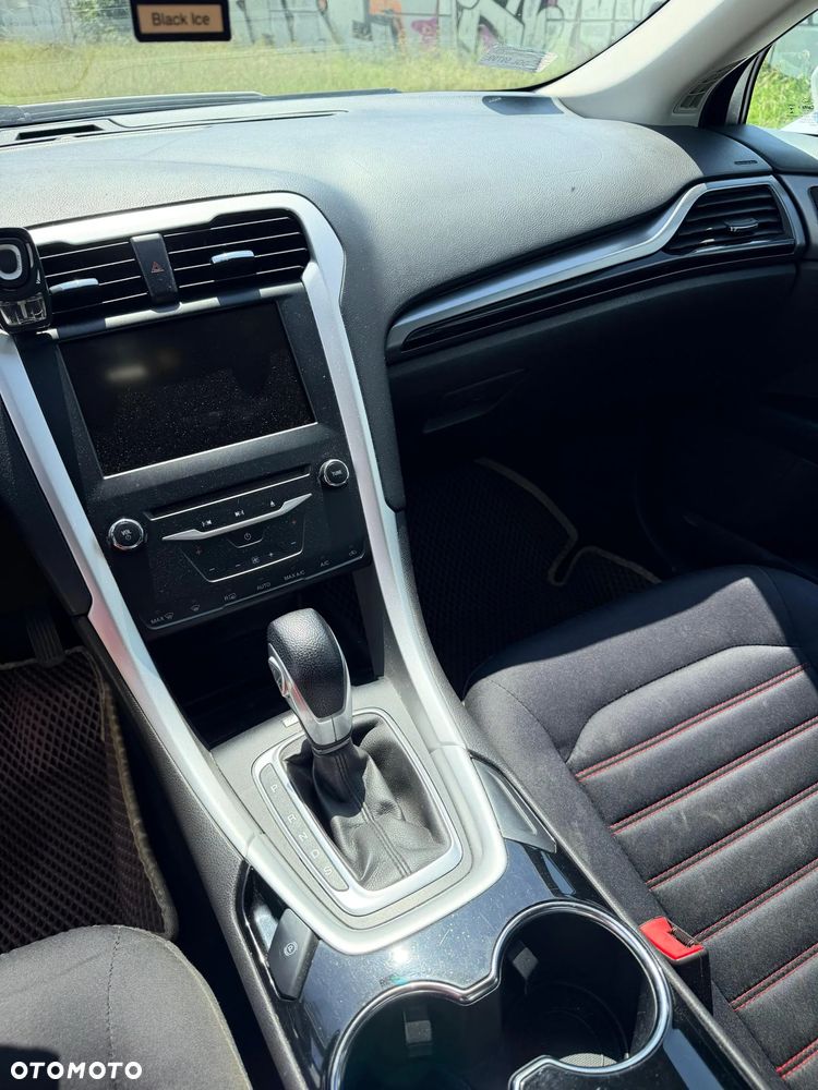 Ford Fusion - 3