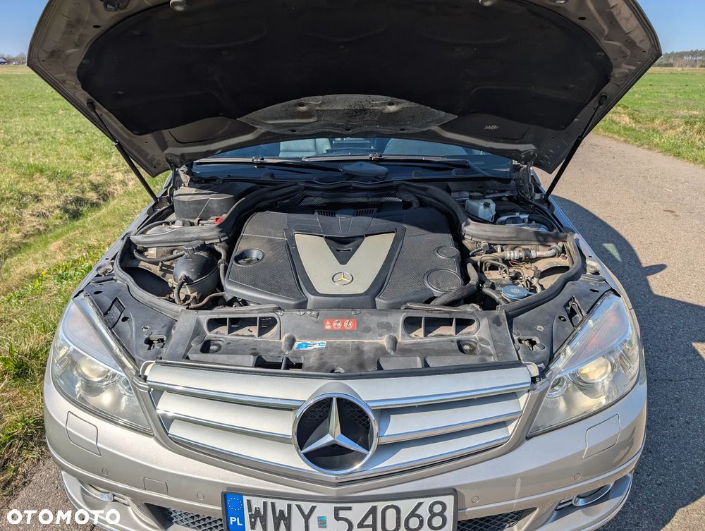 Mercedes-Benz Klasa C 320 CDI Avantgarde 4-Matic - 17