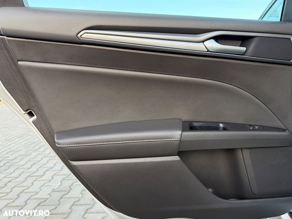 Ford Mondeo 2.0 TDCI Powershift AWD Titanium - 17