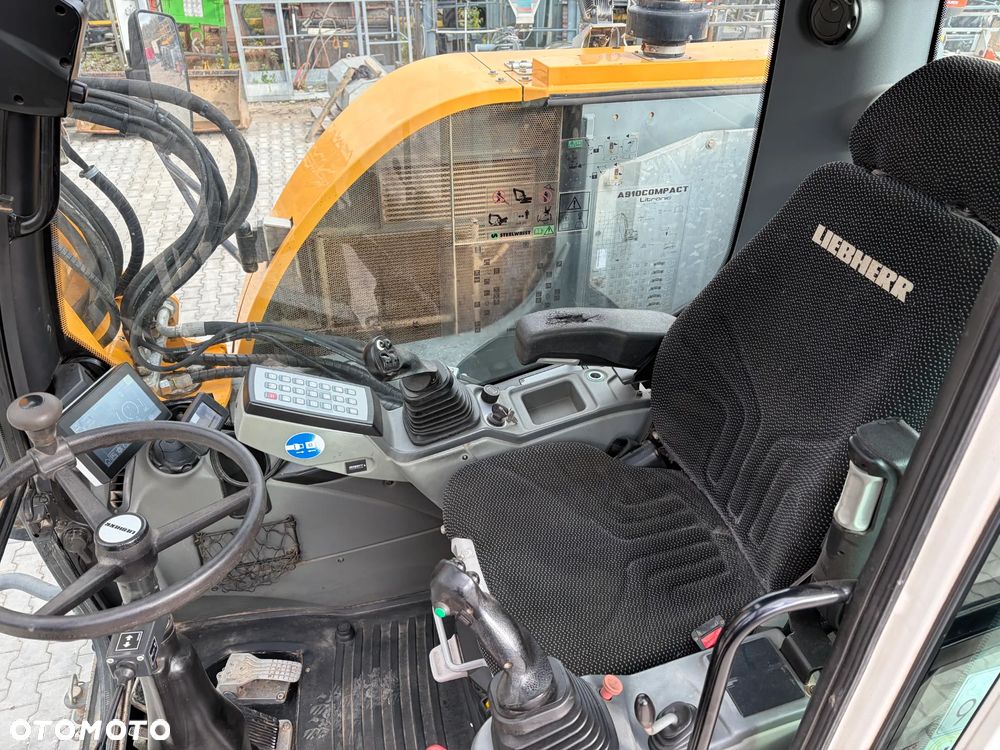 Liebherr A910 Compact Rototilt ze szczypcami - 9